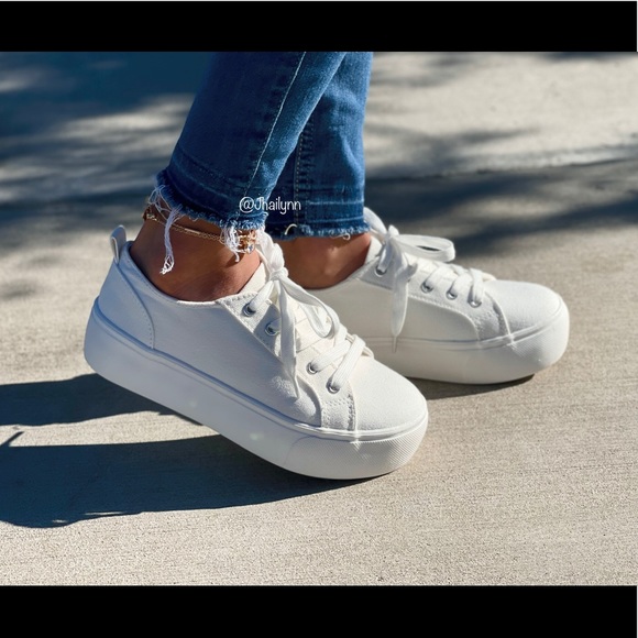 White Canvas sneakers - Picture 5 of 12